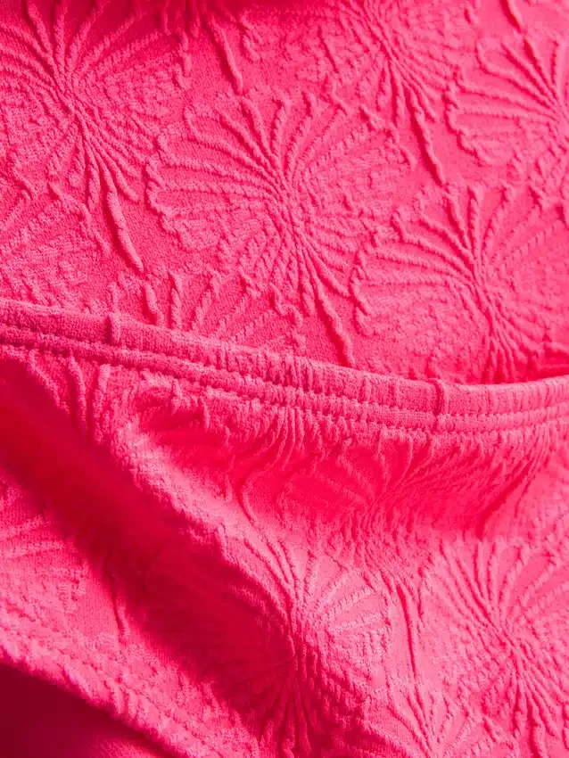1,5–9 év | texturált bikini felső