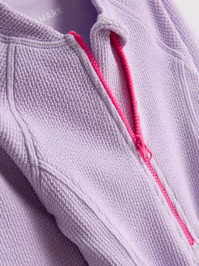 1,5–9 éves korosztály | texturált, hosszú ujjú fürdőruha