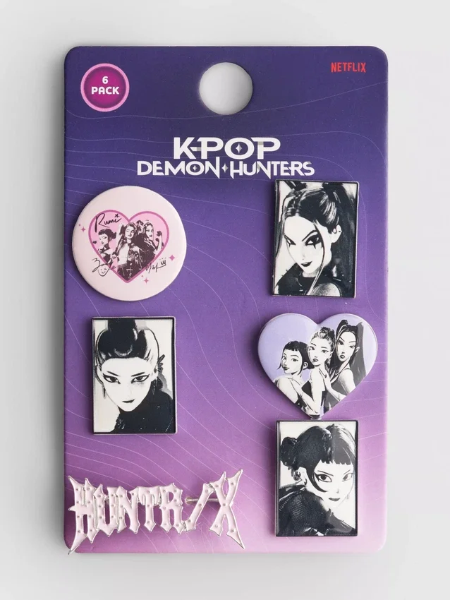 6 db K-pop „Demon Hunters” kitűző