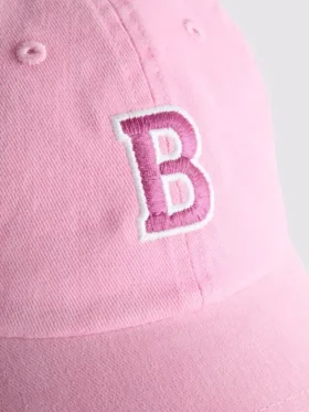 A Primark-kollekció | hímzett kezdőbetűs baseball sapka
