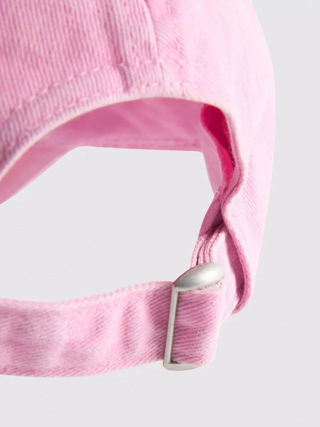 A Primark-kollekció | hímzett kezdőbetűs baseball sapka