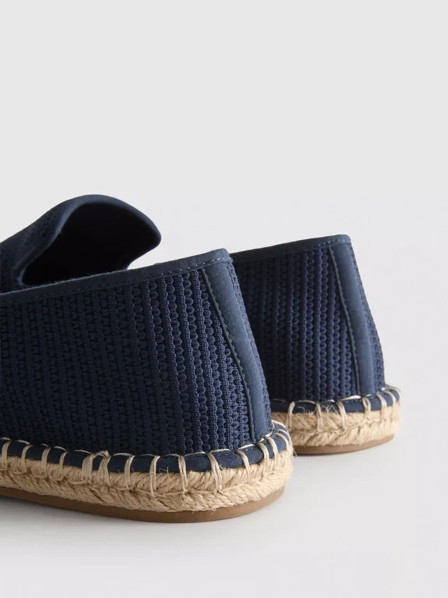 Alacsony szárú, kötött espadrill