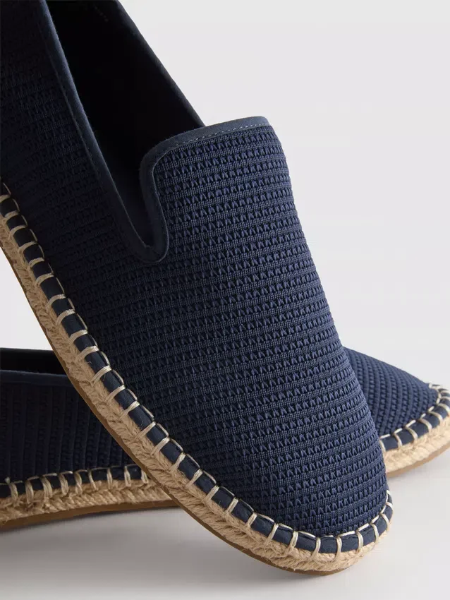 Alacsony szárú, kötött espadrill
