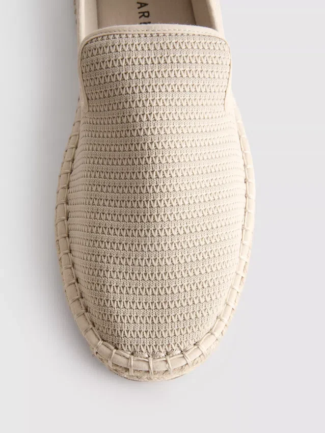 Alacsony szárú, kötött espadrill
