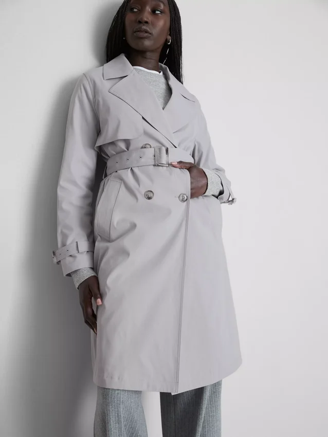 Alapvető, övvel ellátott trenchcoat