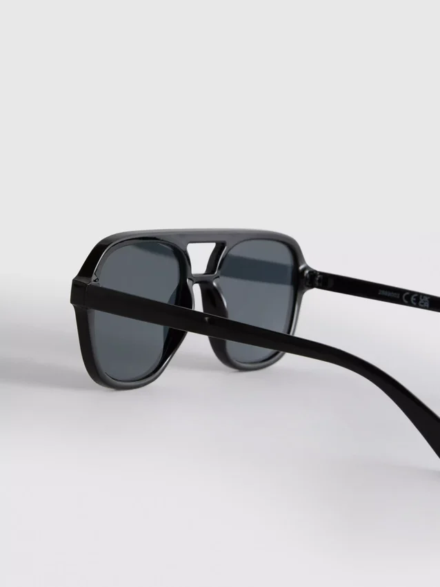 Aviator stílusú napszemüveg