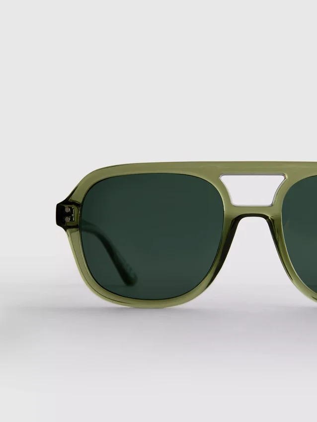 Aviator stílusú napszemüveg