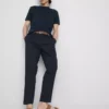 Az Edit slim fit barizsolt nadrág
