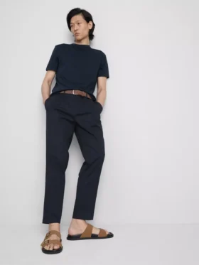 Az Edit slim fit barizsolt nadrág