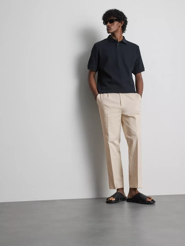 Az Edit slim fit barizsolt nadrág