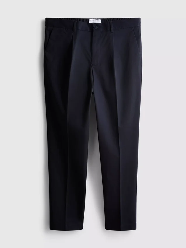 Az Edit slim fit barizsolt nadrág