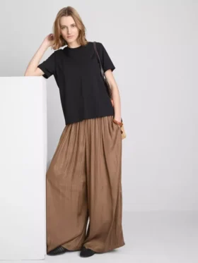 Az Edit slim fit póló