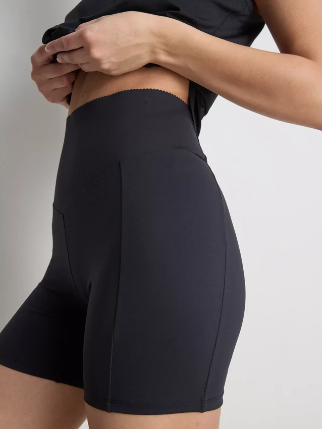 Bodysculpt aktív kerékpáros rövidnadrág