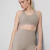 Bodysculpt sportos kivágású rövid felső