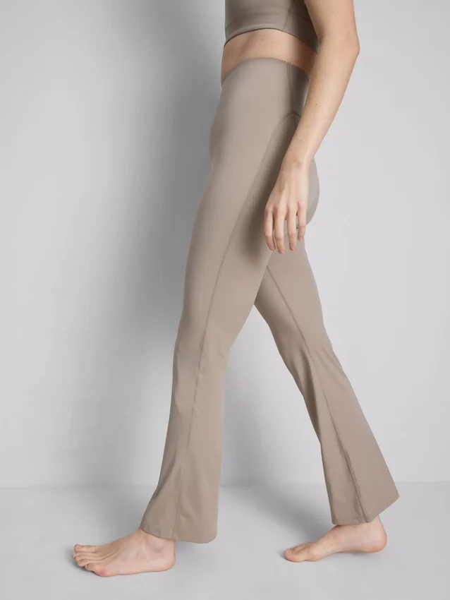 Bodysculpt teljesítményorientált, tágas szárú leggings