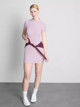 Bordázott, testhezálló mini pólóruha