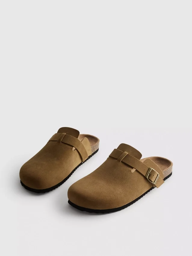 Csatos papucs