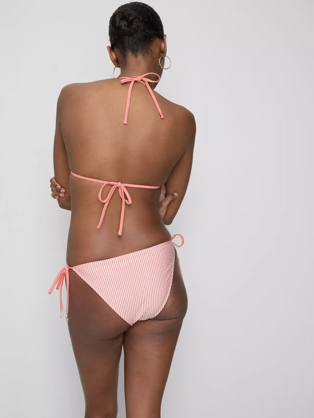 Csíkos tengeri csillag mintás háromszög alakú bikini felső