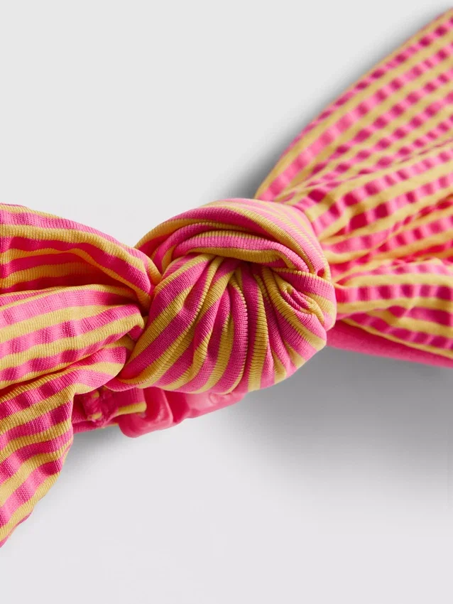 Csomós részletekkel díszített csíkos bandeau bikini felső