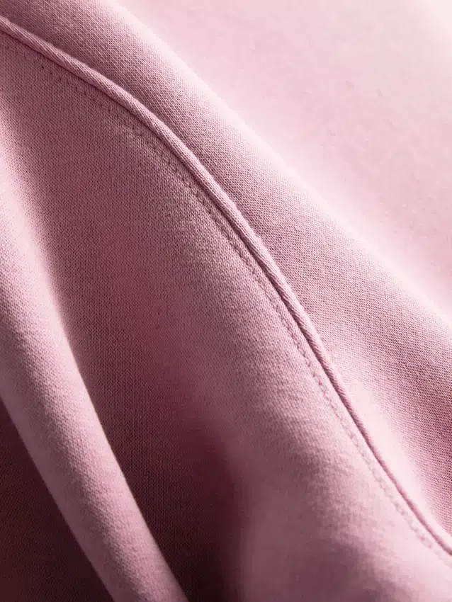 Essential kerek nyakú pulóver