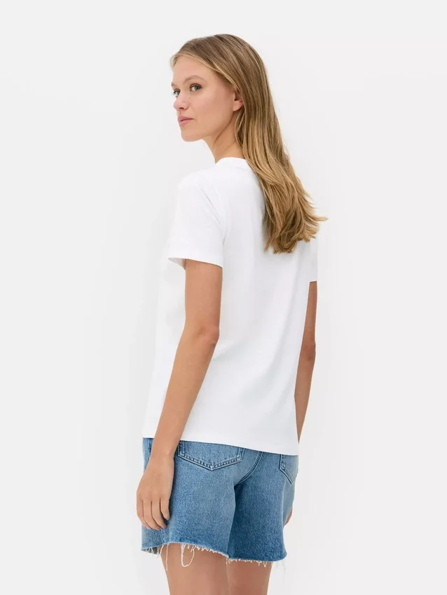 Essential rövid ujjú, kerek nyakú póló