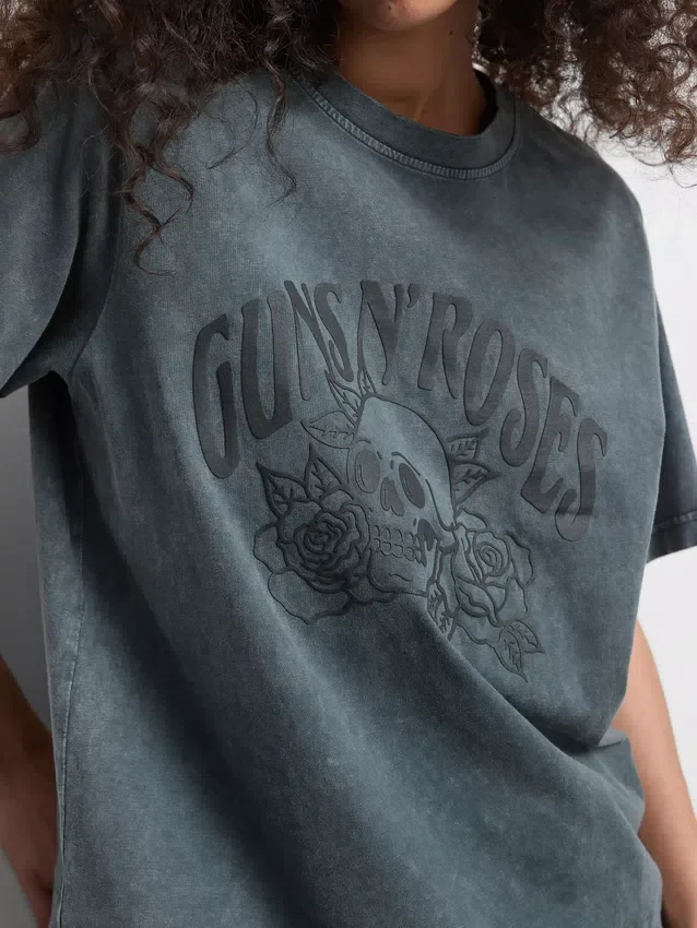 Guns N’ Roses csipkés szegélyű póló