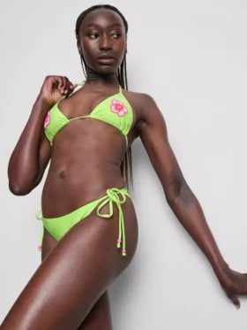 Gyöngyös virágmintás háromszög alakú bikini felső
