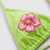 Gyöngyös virágmintás háromszög alakú bikini felső