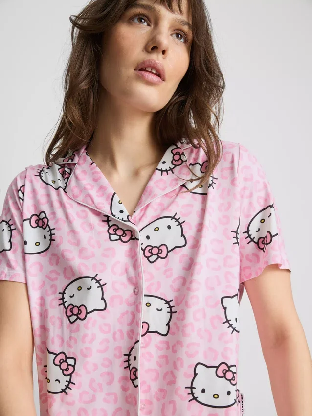Hello Kitty rövid, boyfriend stílusú pizsama