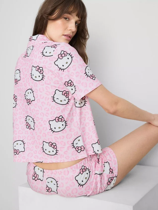 Hello Kitty rövid, boyfriend stílusú pizsama