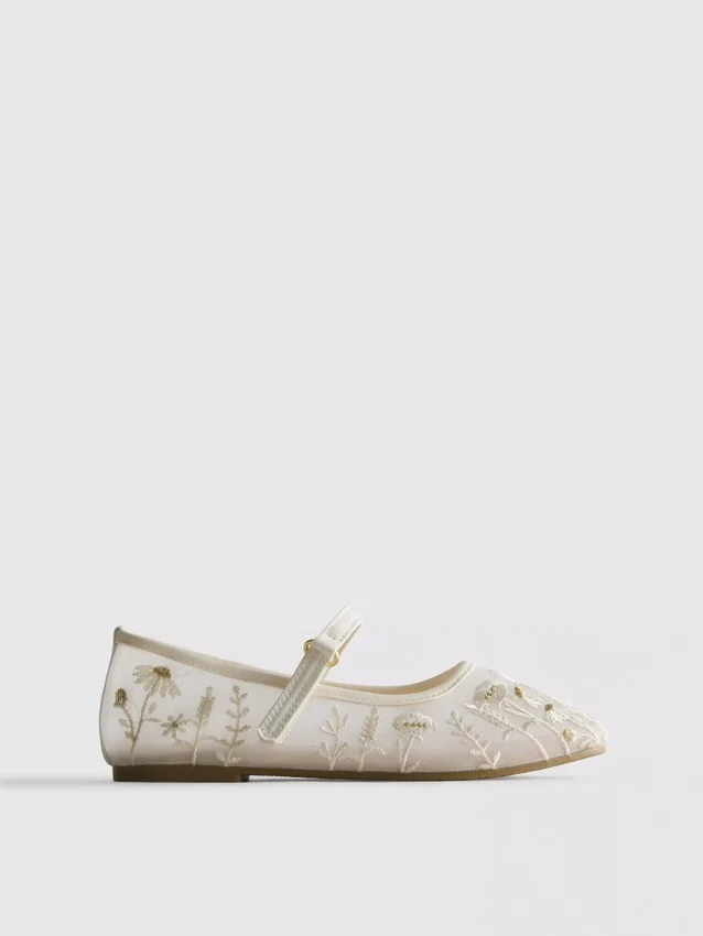 Hímzett balerina cipők