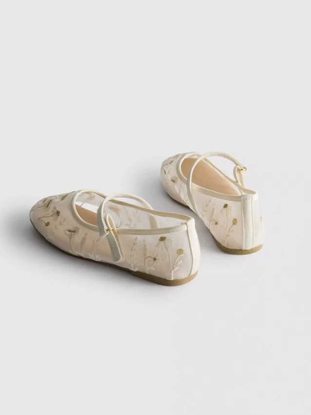 Hímzett balerina cipők