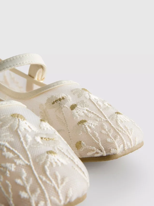 Hímzett balerina cipők