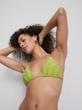 Hímzett halakkal díszített háromszög alakú bikini felső