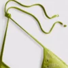 Hímzett halakkal díszített háromszög alakú bikini felső