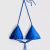 Hímzéses részletekkel díszített háromszög alakú bikini felső
