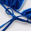 Hímzéses részletekkel díszített háromszög alakú bikini felső