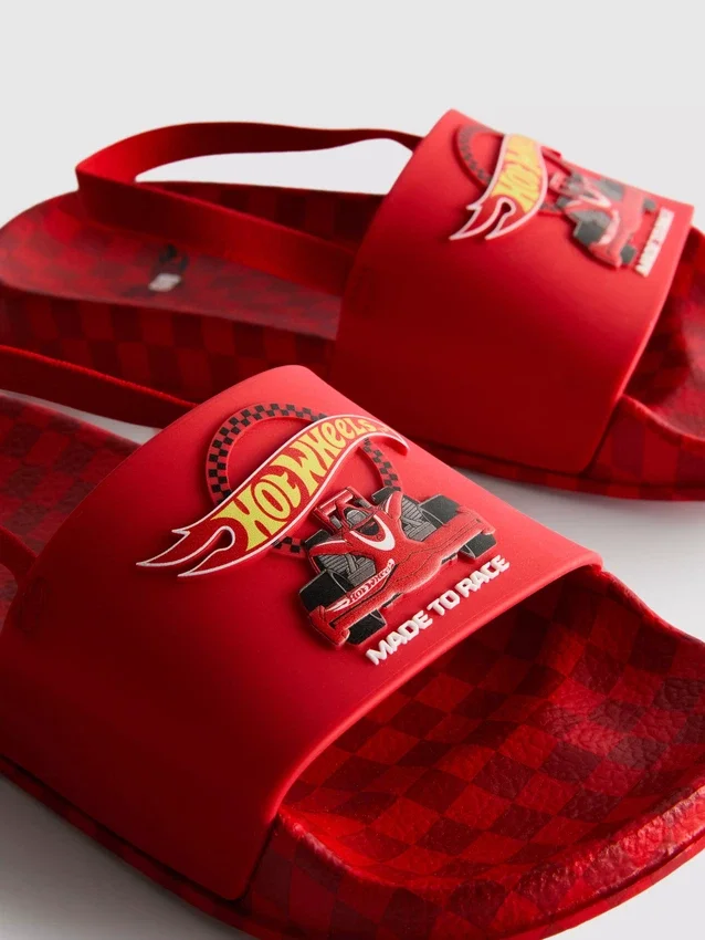 Hot Wheels hátul nyitott papucs