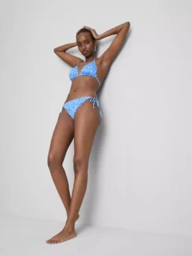 Háromszög alakú, oldalt kötős bikini szett