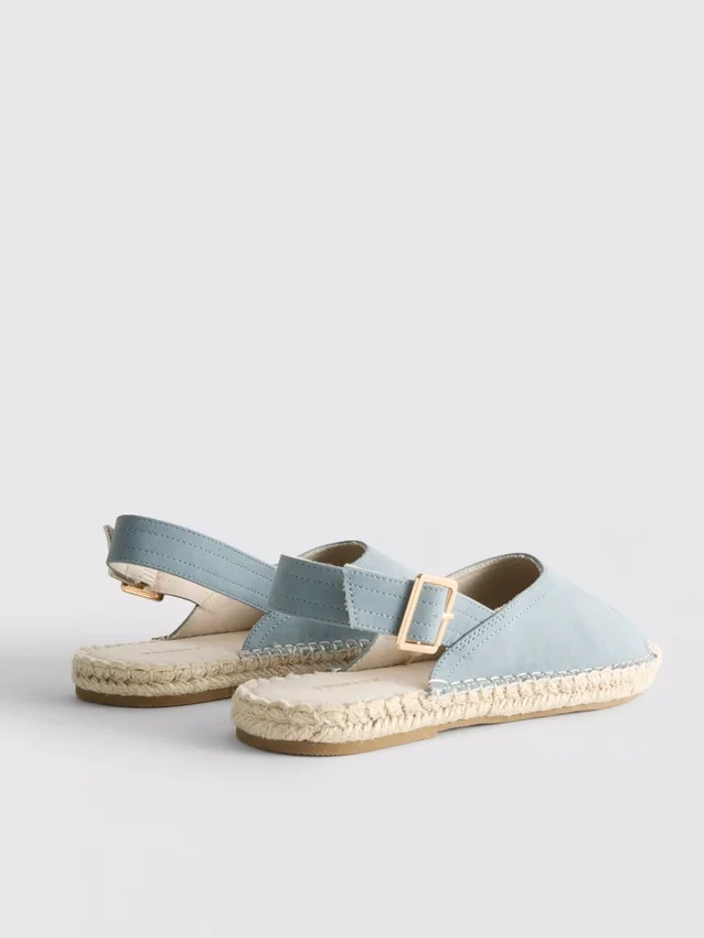 Hátsó pántos espadrill szandál