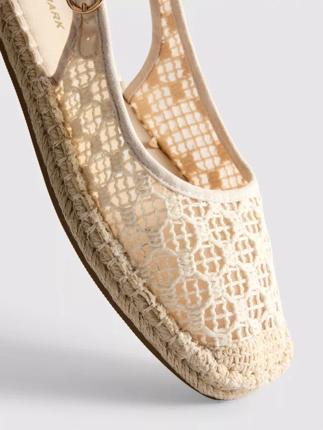 Hátsó pántos espadrill szandál