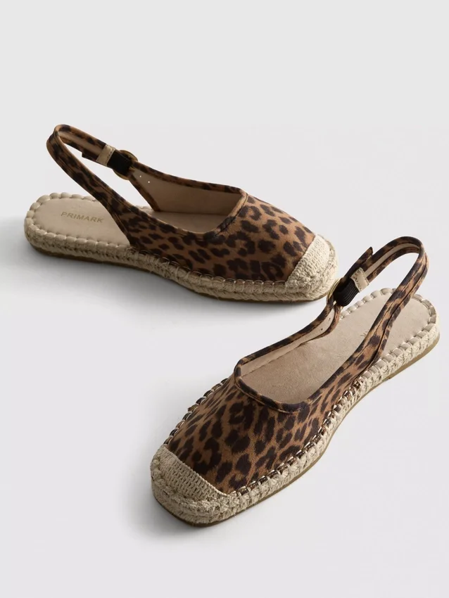 Hátsó pántos espadrill szandál
