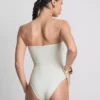 Kagylós díszítésű bandeau fürdőruha