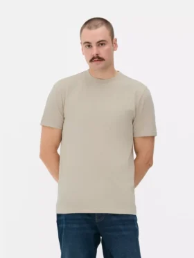 Karcsú szabású, rugalmas póló
