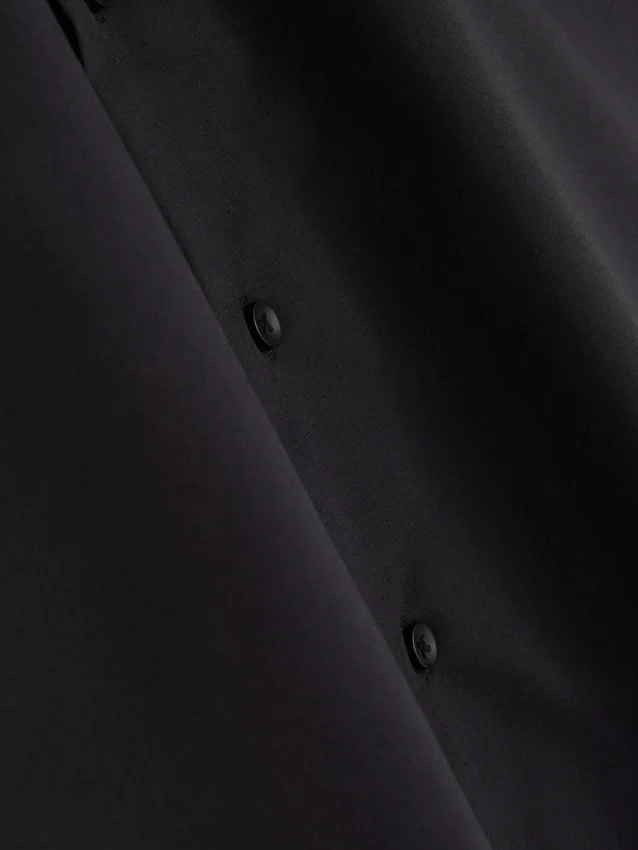 Karcsú szabású, rövid ujjú ing