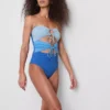 Kivágott bandeau fürdőruha