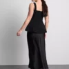 Krepp anyagú, szív alakú nyakkivágású peplum felső