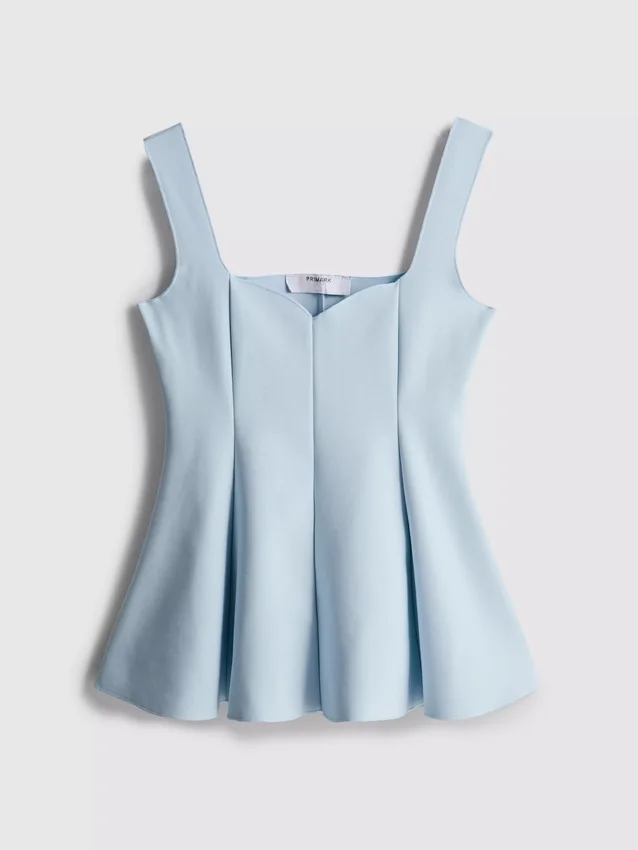 Krepp anyagú, szív alakú nyakkivágású peplum felső