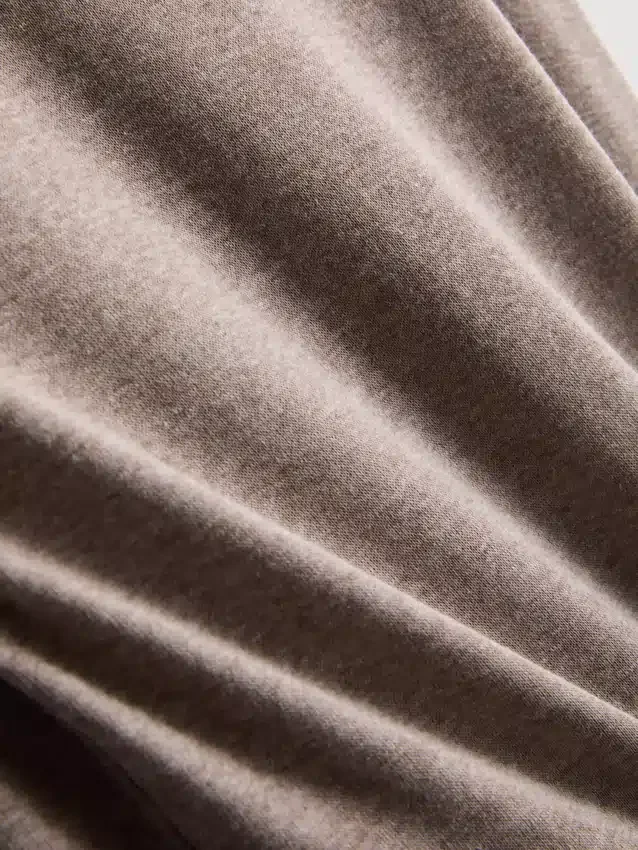 Kétrétegű, kerek nyakú póló