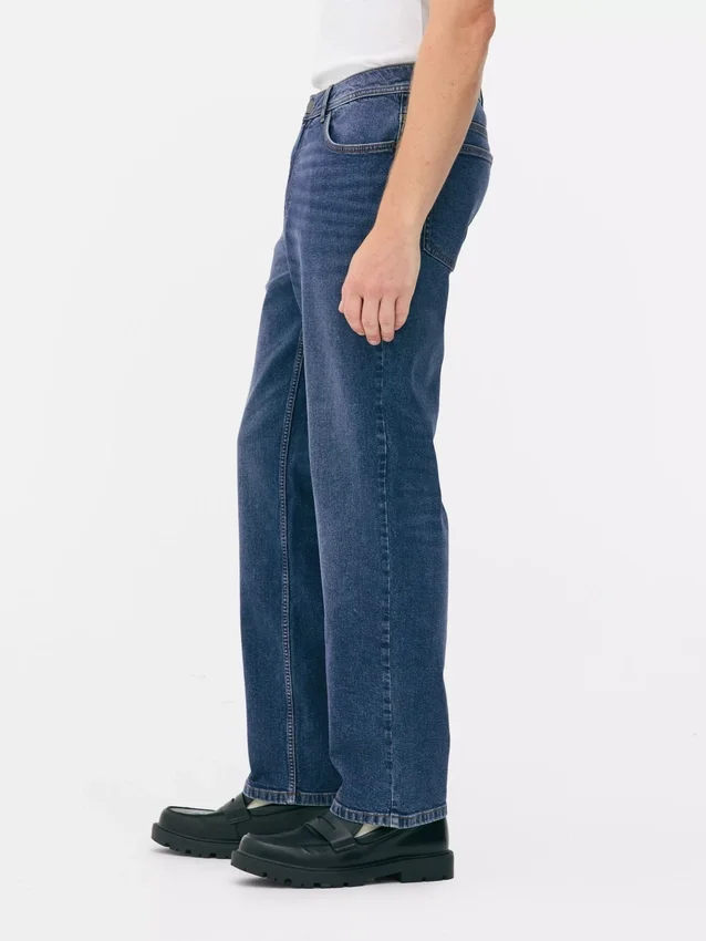 Közepes derékmagasságú, egyenes szárú farmer